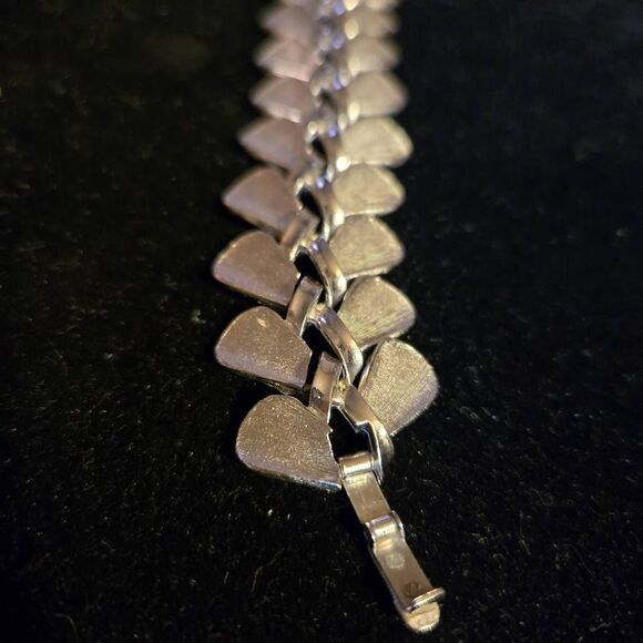 Vintage Crown Trifari Silver Bracelet Leaf Shape - Picture 5 of 9